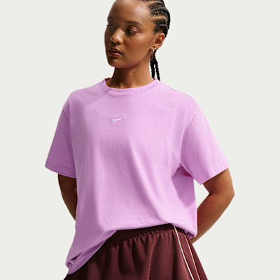 Nike Sportswear Classic Women's Oversized T-Shirt. Nike.com